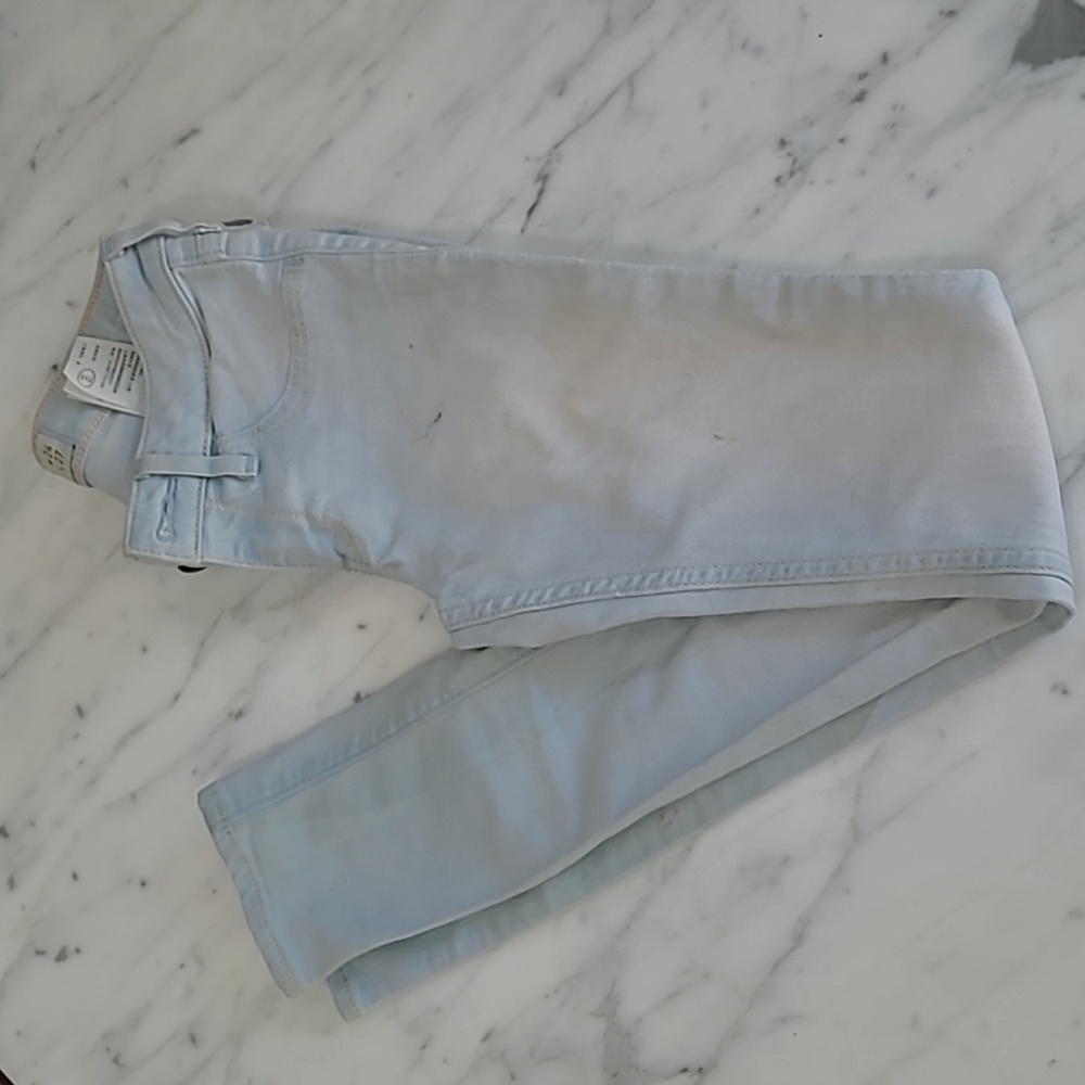HOLLISTER LIGHT DENIM SKINNY 0S